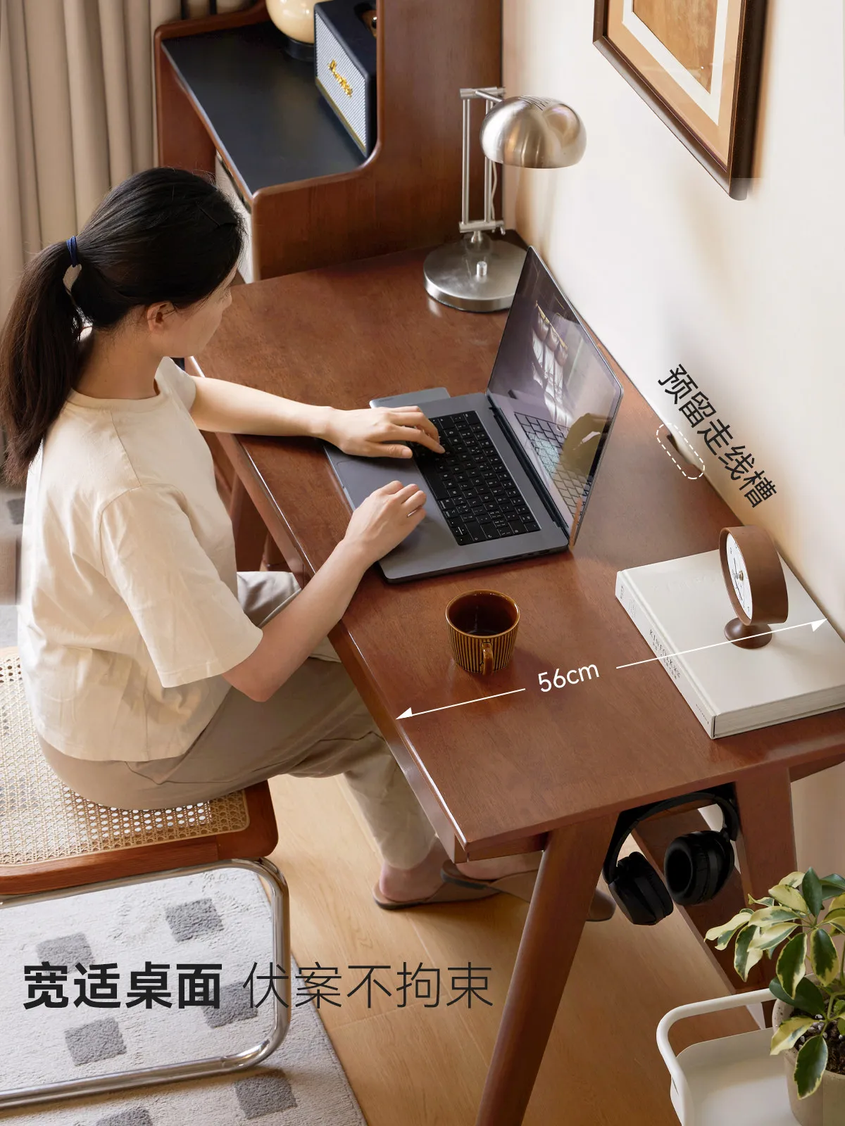Solid wood desk, retro home study to learn to write medieval office computer desk