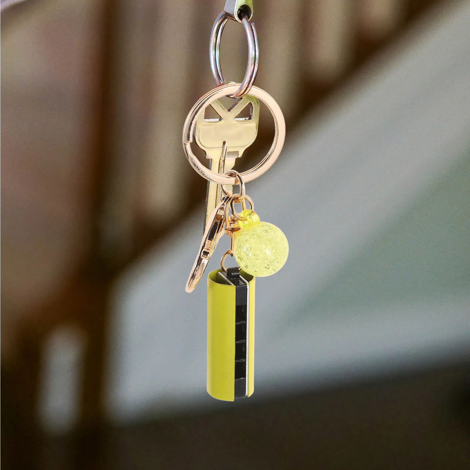 

s Mini Harmonica Keychain Yellow Metal Bag Phone Hanging Decor Purse Pendants Children Music Instrument Key Rings