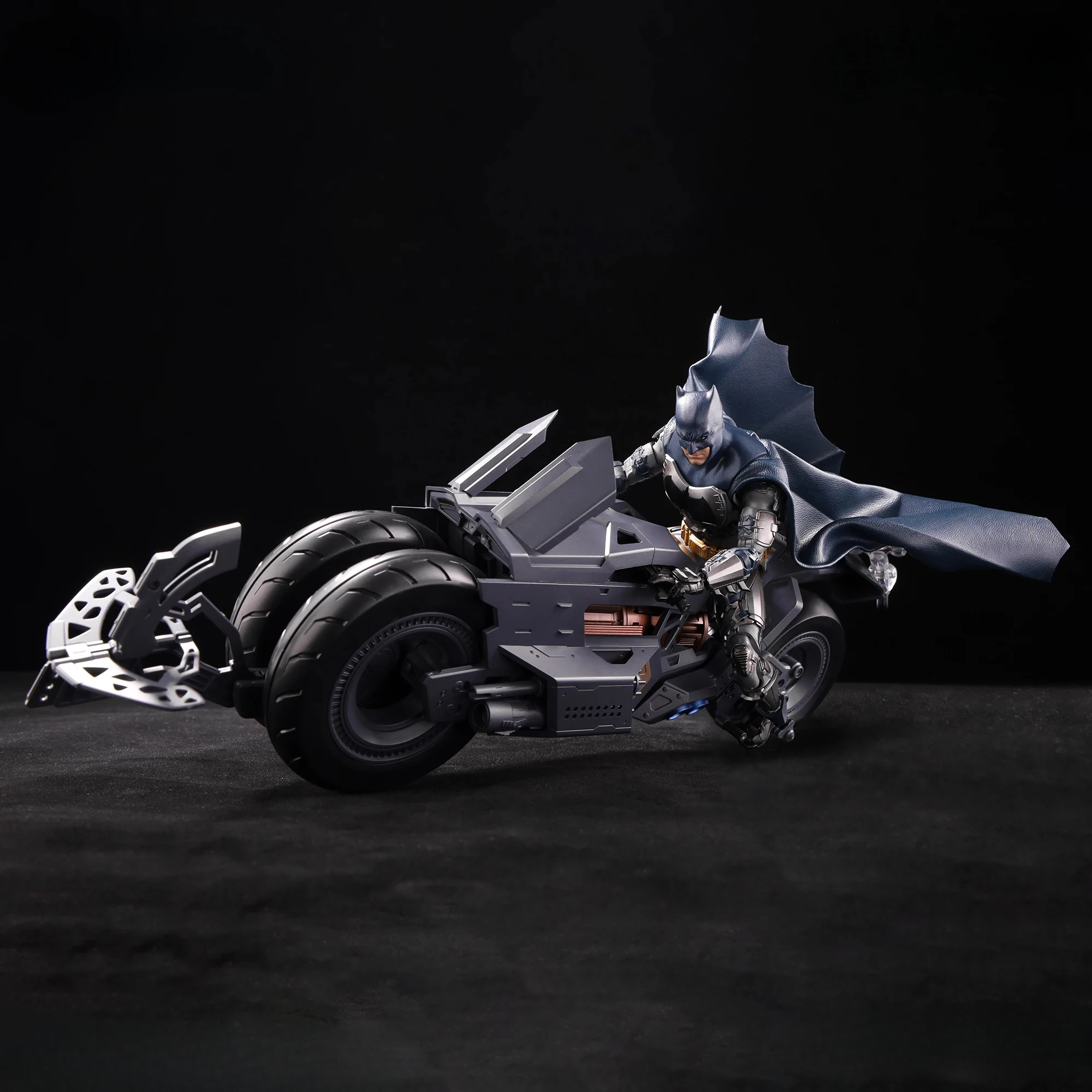 Batman Action Figure Batmobile Suit Statue Ben Affleck'S Batman Model Batman :The Dark Knight Collection Decor Boy Toys Gift