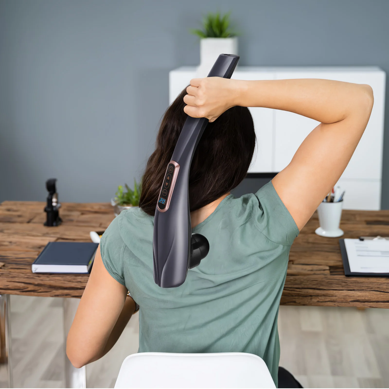 

Ручной массажер с 10 уровнями интенсивности, 12 режимов, электрический массажный инструмент для тела для шеи, спины, плеч, облегчения боли, теплотерапии