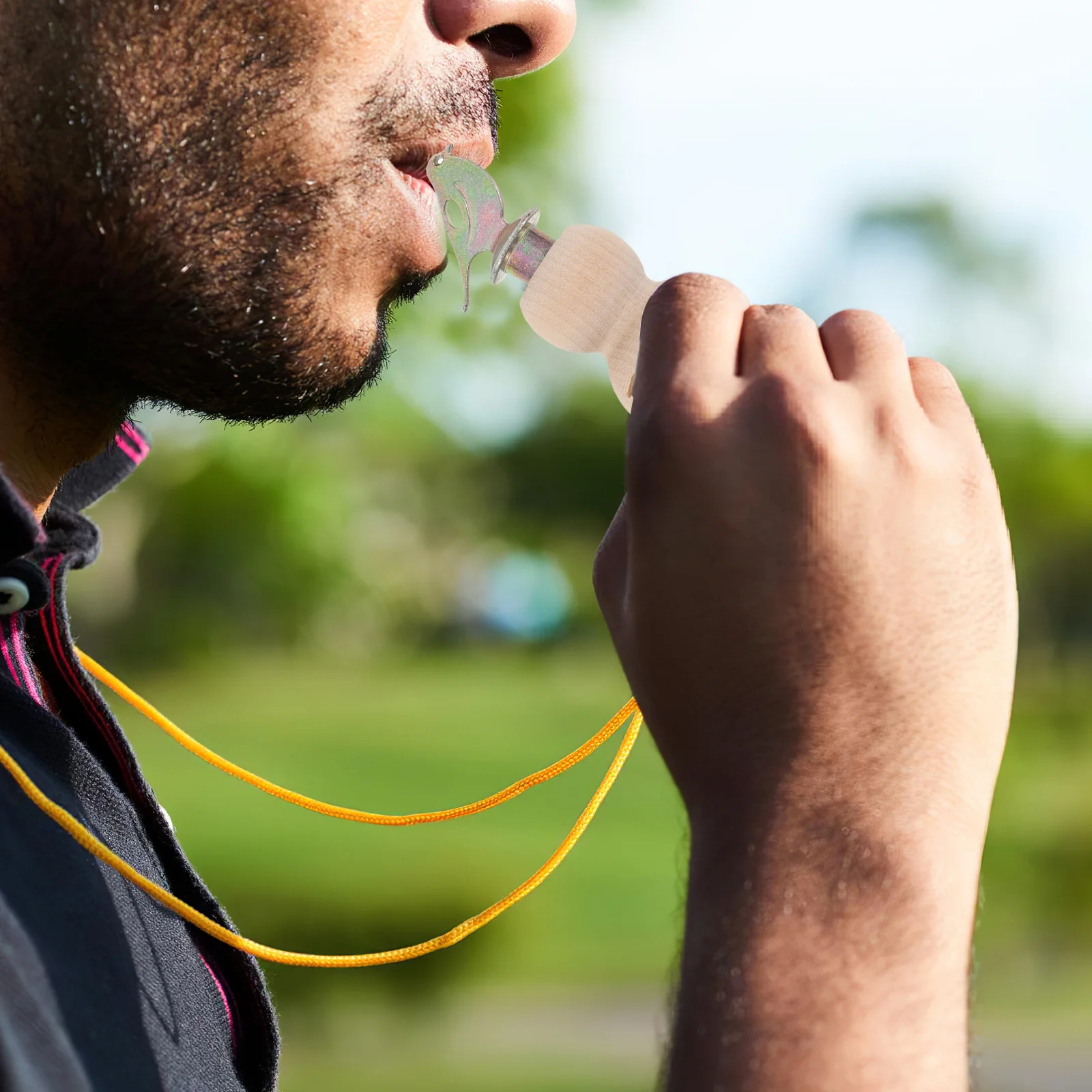 Wooden Bird Whistle: Gourd Shape Hand Twist Call for Kids Adults - Realistic Chirping Sound Outdoor Nature Interaction