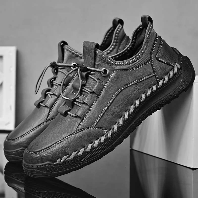 Exquisite Soft Soled Men Casual Shoes Breathable Lightweight Simple  Fashionable Anti Slip Wear-resistant Hand Sewn