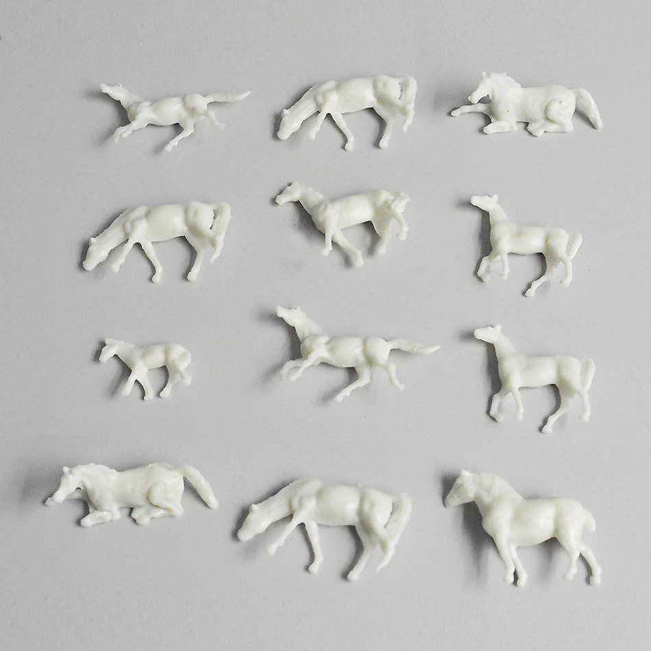 10pcs/lot Ho 1:87 Scale Miniature White Horses Model Farm Animals Toys DIY Model Making for Diorama Random Poses