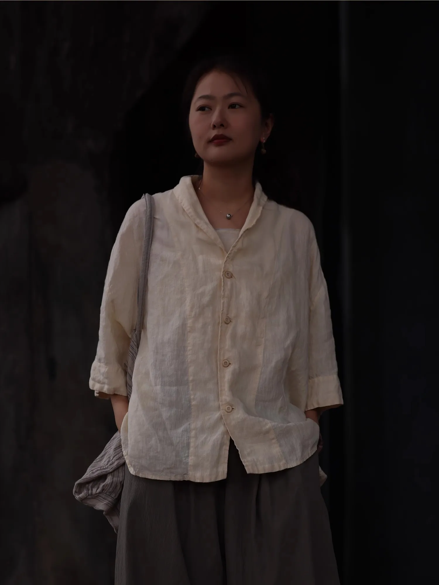 

PengPengHome тонкий льняной воротник Seven Sve женский деловой повседневный свободный крой однотонный летний топ на пуговицах