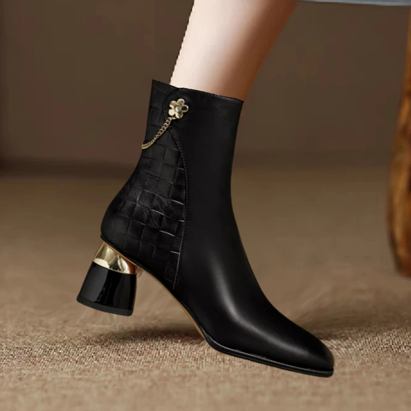 

Flower Chain Women High Heels Boots Elegant Woman Leather Shoes 2025 Winter Luxury Dress Party Pumps Chunky Short Botas Mujer