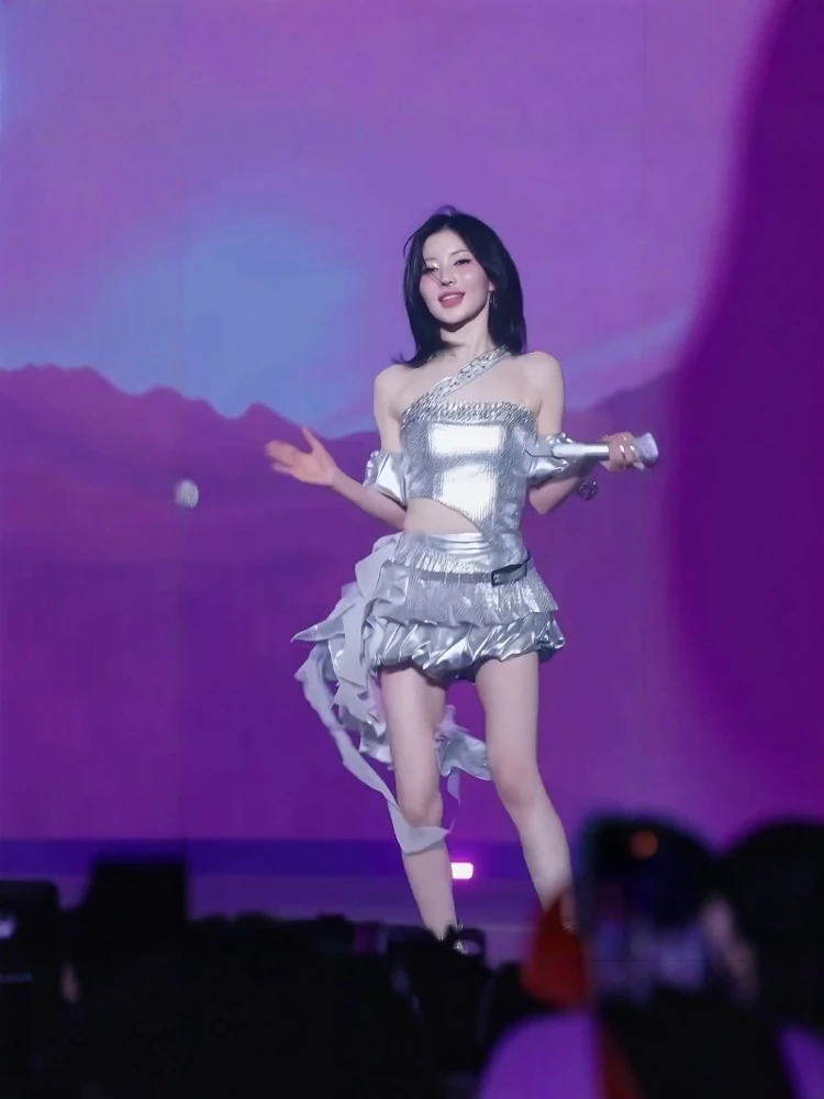 Silver Heavy Industry Kpop Dance Performance Costume Baby Monster Debut Stage Outfit Women's Group Performance Clothing