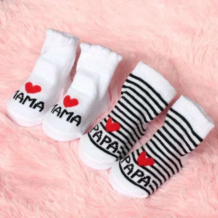 Mini calcetines de algodón para bebé, ropa de cama de suelo para recién nacido, amor, papá, mamá, cosas baratas