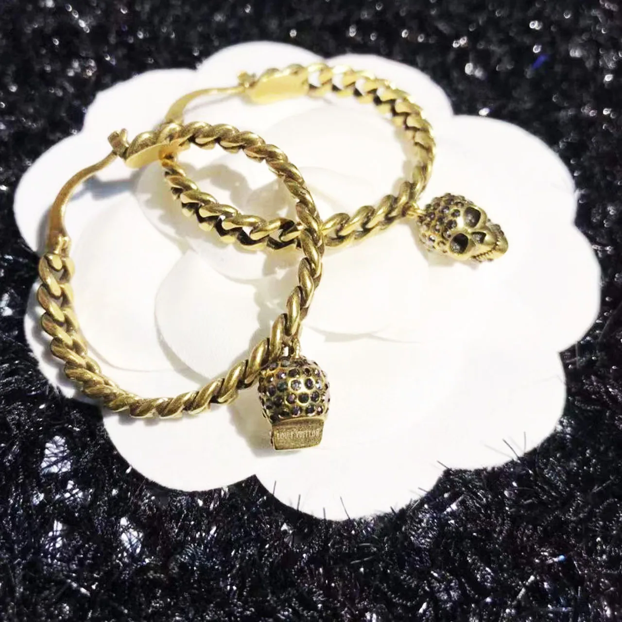 New Jewelry & Accessories Hip-Hop Rock Style Skull-Shaped Tag Twisted Ear Rings Earrings As Party Gifts For Women