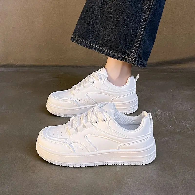 

2025 Spring and Autumn New Women's Campus Style White Sneakers Lightweight Chunky Sole Versatile Casual Lace Up Shoes for Women