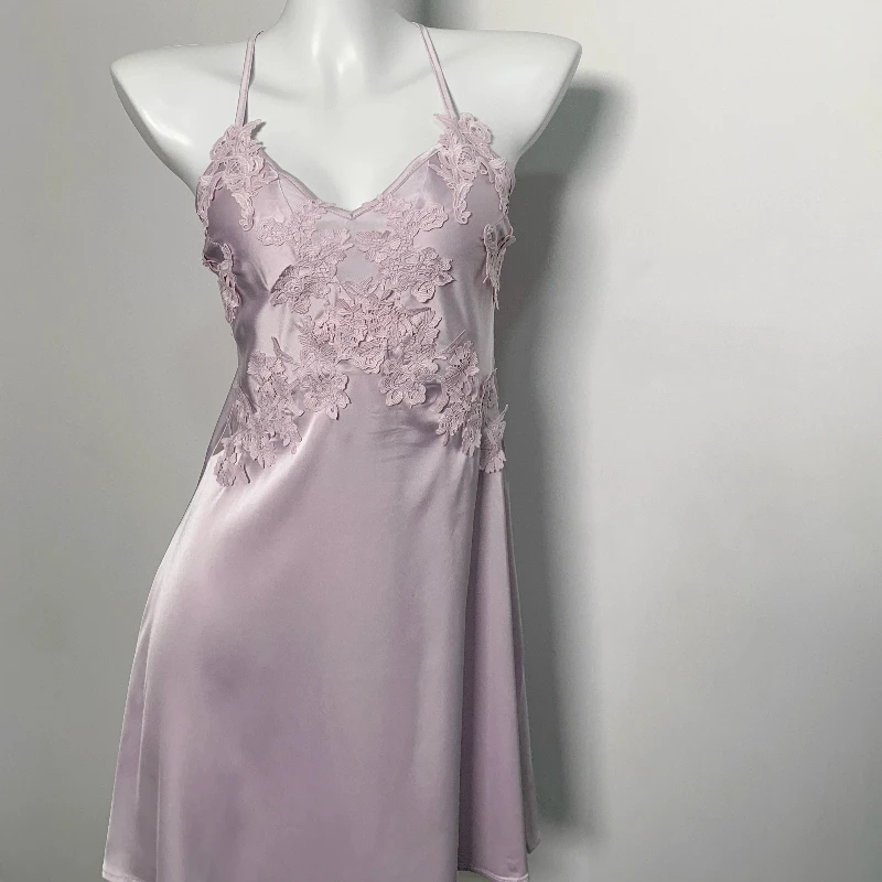 

Ночная рубашка из ледяного шелка с вышивкой, домашняя одежда, женское роскошное нижнее белье, винтажные пижамы, женская одежда для сна, сексуальное женское белье фиолетового цвета