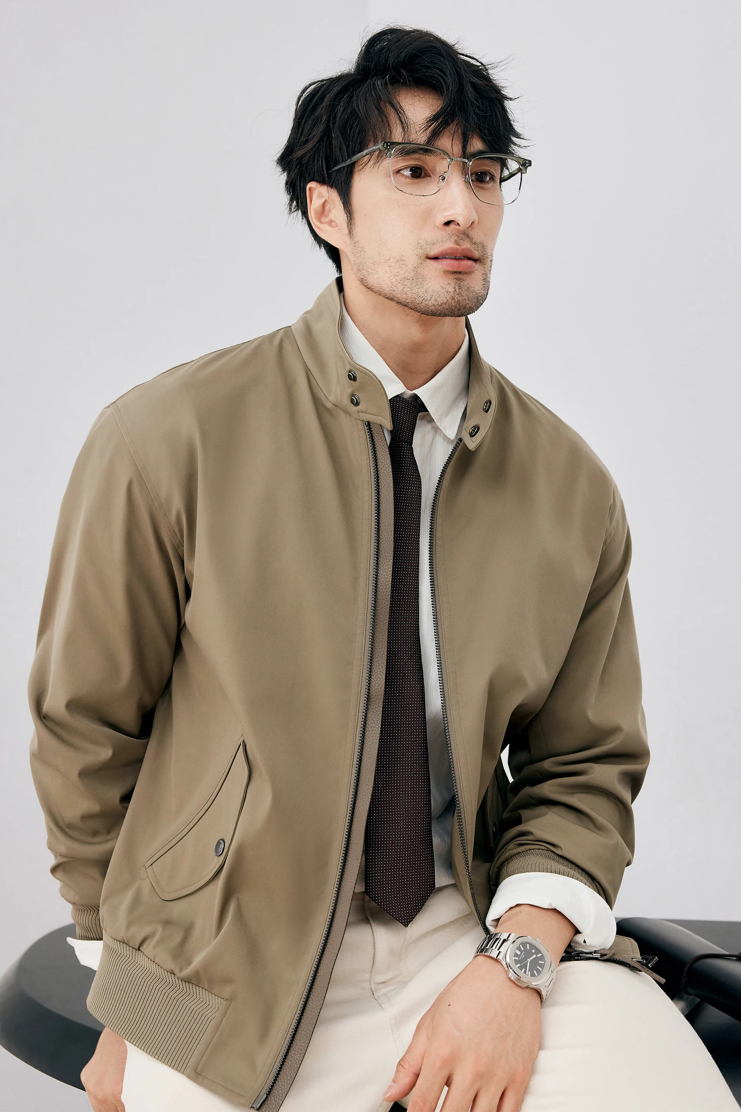 

Весенне-осенняя новая мужская куртка, легкая роскошная, простая и модная мужская деловая повседневная куртка с воротником-стойкой