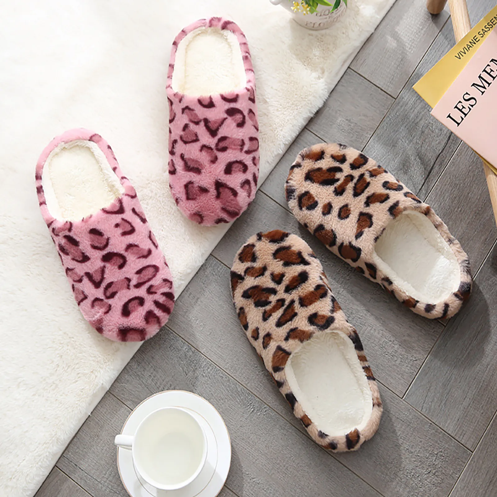 Women Leopard Print Slippers Round Toe Flats Plus Velvet House Indoor Bedroom Slippers Winter Cotton Soft Shoes Couples Slippers