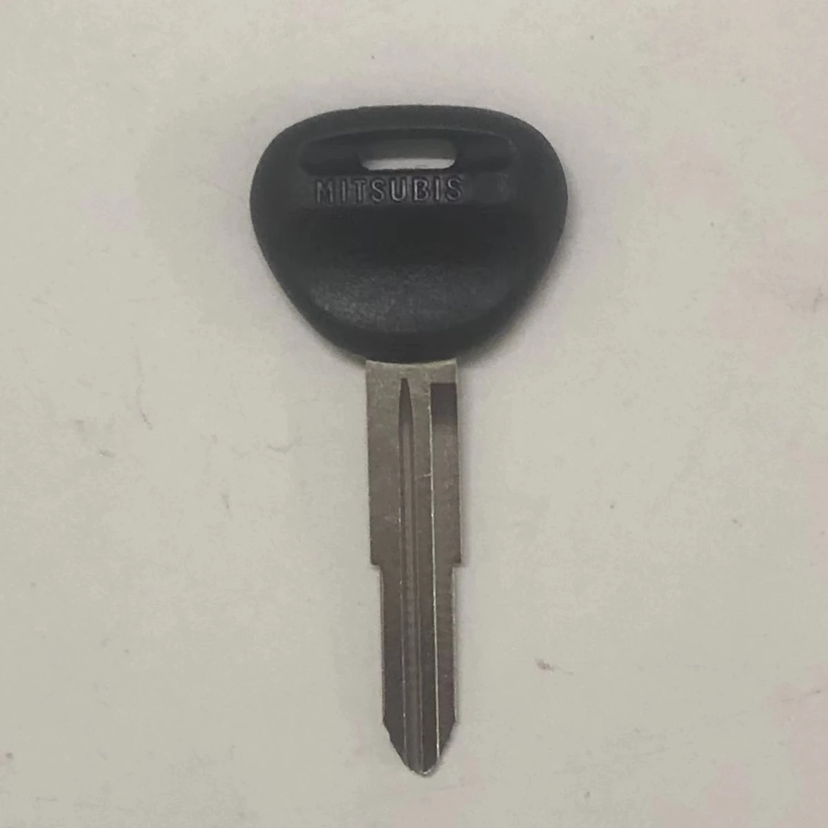 KEY BLANK SUB KEY For Mitsubishi PAJERO V30 V40 70 V90 MB543949