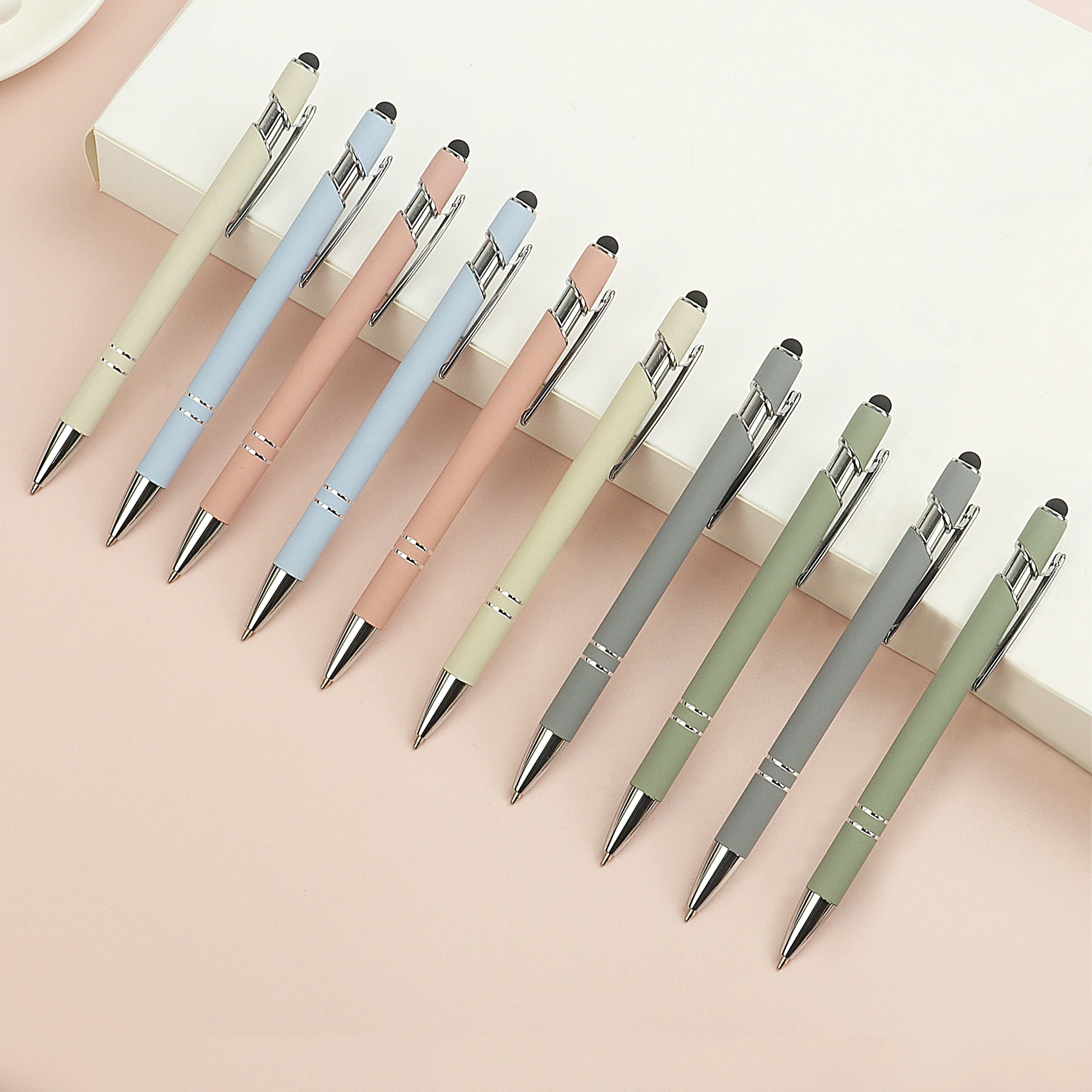 10/20/30 Stück Kugelschreiber in zufälliger Farbe, einziehbarer Multipack, 2-in-1-Stifte-Set mit Stylus-Spitze, schwarze Tinte, lustige Stifte für die Arbeit – Detail 1