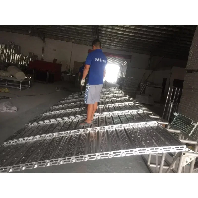 High Quality Aluminium Alloy Adjustable Loading Ramp For Outdoor Events