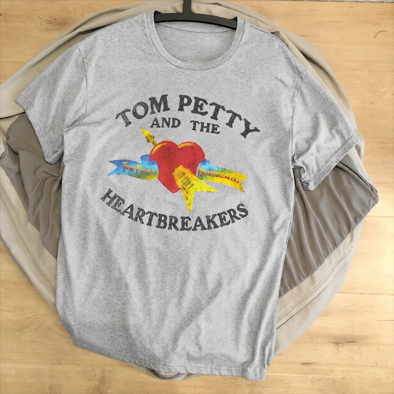 Tom Petty and The Heartbreakers Herz-Gitarren-Grafik Baumwoll-T-Shirt Brustdruck Dunkelblau Unisex Rundhals Kurzarm Herren-T-Shirt – Detail 5