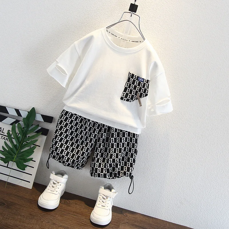 Children's summer T-shirt set Thin 2023 new boys cotton short-sleeved t fashion chiffon shorts two-piece fashion