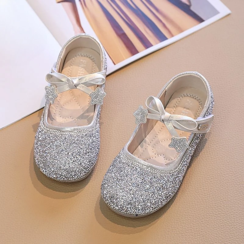 

2023 весенняя новая детская обувь принцессы с кристаллами для девочек, обувь из мягкой кожи для малышей, удобная модная обувь
