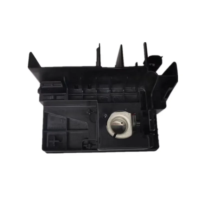 84335366 84131630 84077254/840 Car Engine Compartment Fuse Block for Chevrolet Malibu Battery Distribution Cover 84131629