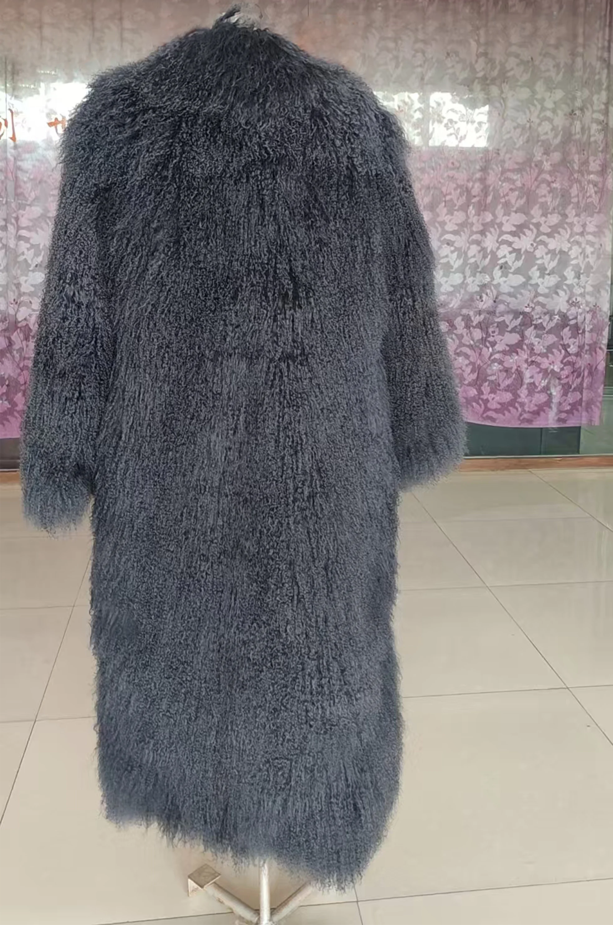 135-140 cm Bodenlangen Echte Mongolei Schafe Pelzmantel Frauen Winter Flauschigen Warme Pelzmantel für Party Damen mantel