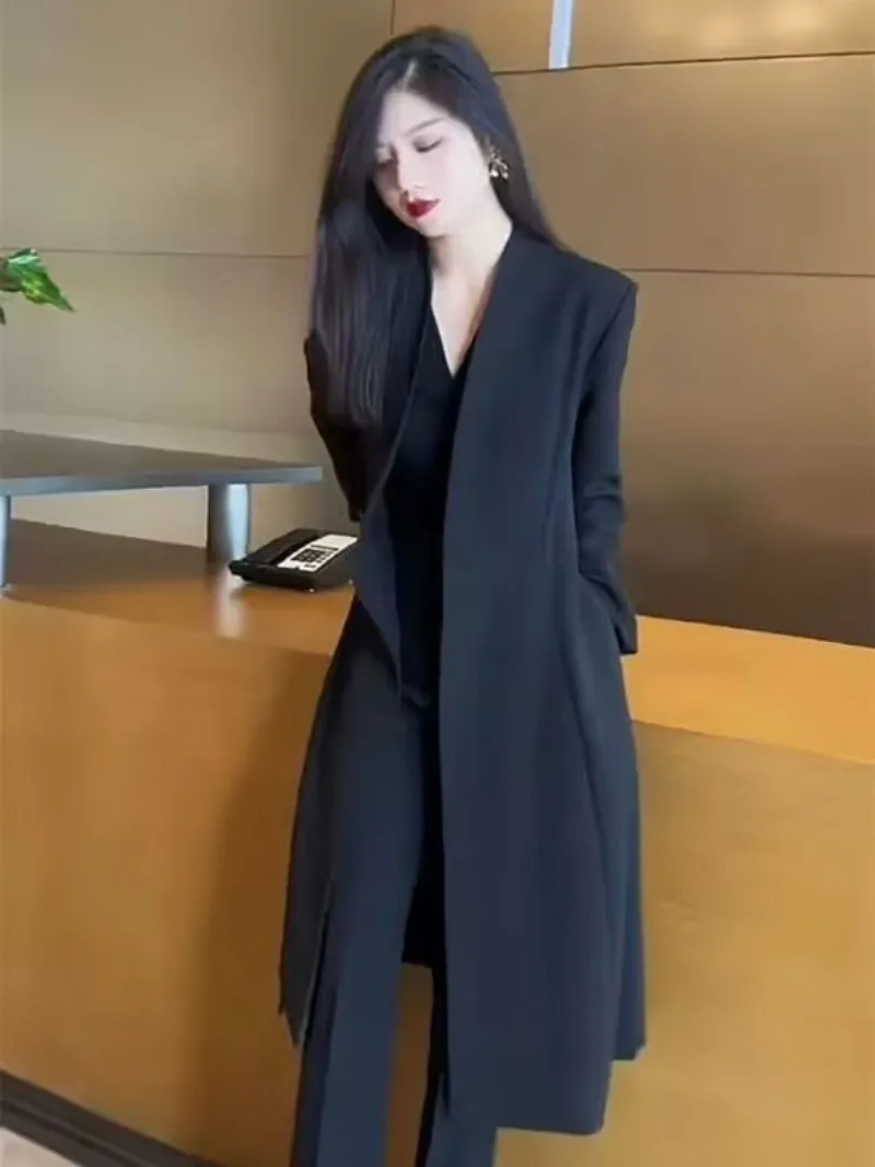 High-Quality Women's Clothing Spring 2026 New Temperament Fashionable Solid Color Clean Version Trench Coat Black Windbreaker
