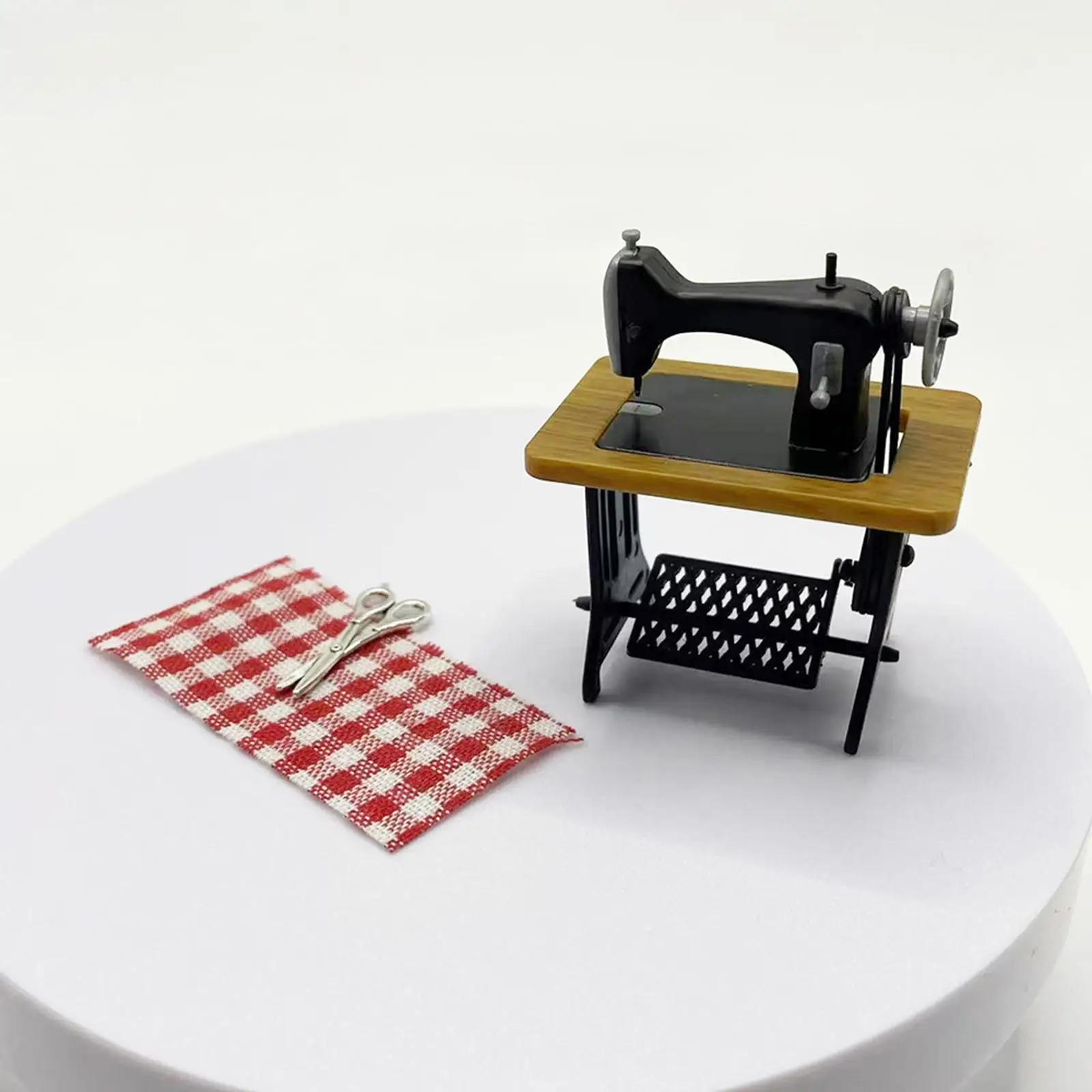 

1/12 Dollhouse Furniture Sewing Machine Retro Doll Home Life Scene for Girls