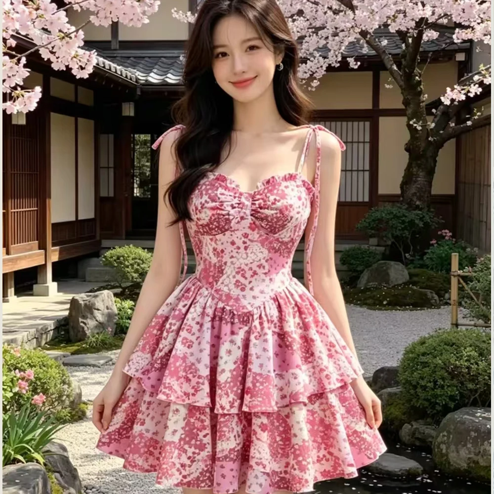 

Korean Women'sretroredflowervest Dress with Double Hems Suitable for Parties Clubs Evening Dresses Street Dresses,cake Dresses