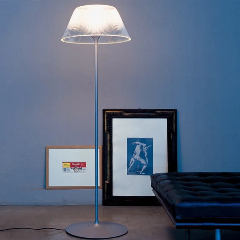 Stehlampe Moderne minimalistische Designer-Modellzimmer Wohnzimmer Studie vertikale Ecklampe