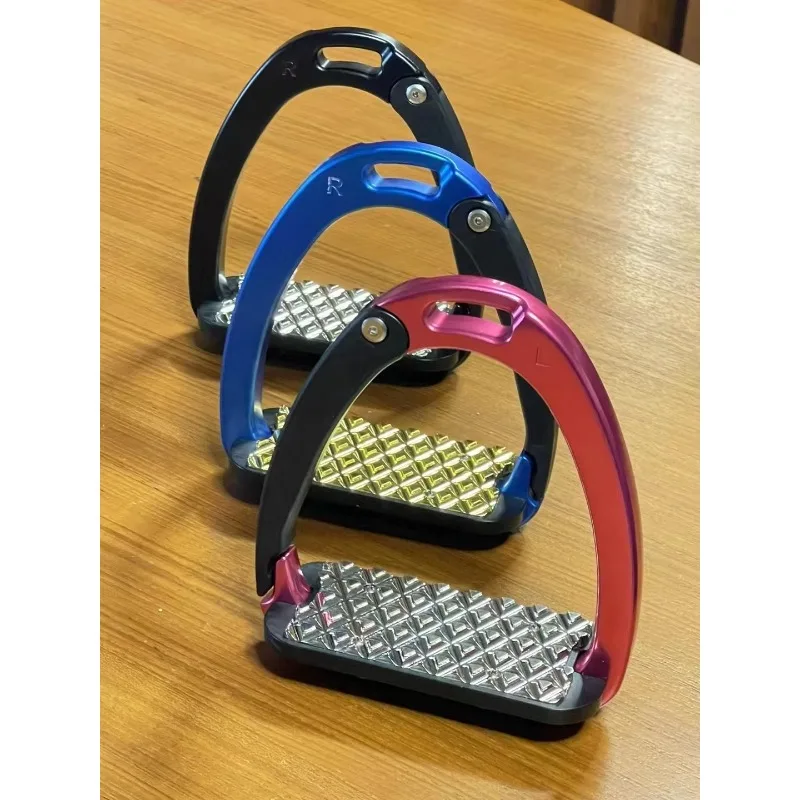 Hot Sale Electric Safety Stirrups 6061 Aluminum Size 12cm Horse Riding