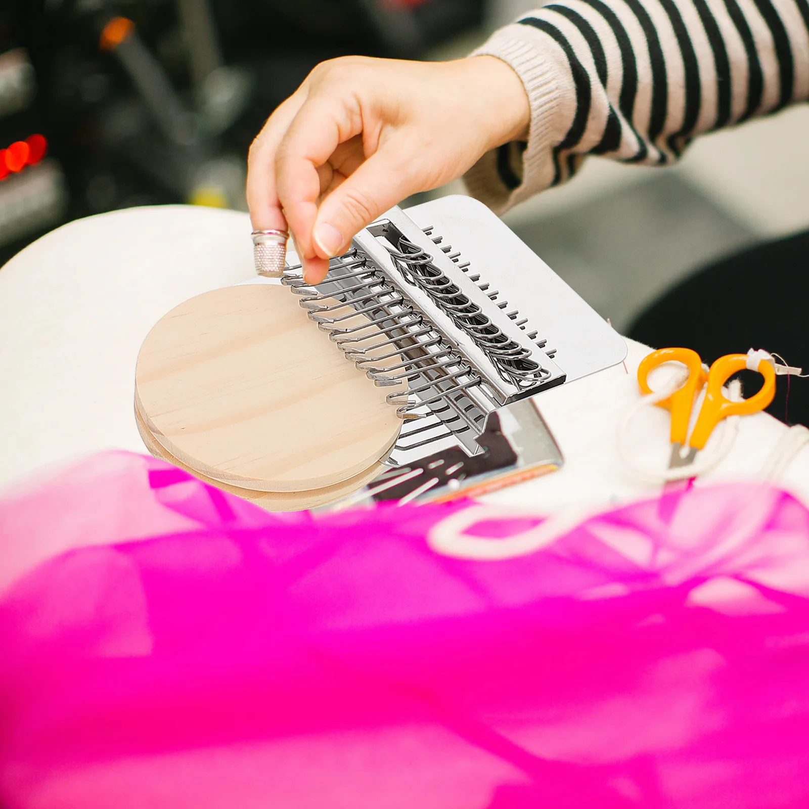 

DIY Weaving Looms Wooden Machine Handicrafts Mending Clothing Jeans Simple Design Endless Fabric Weaving Loom DIY Wood Loom