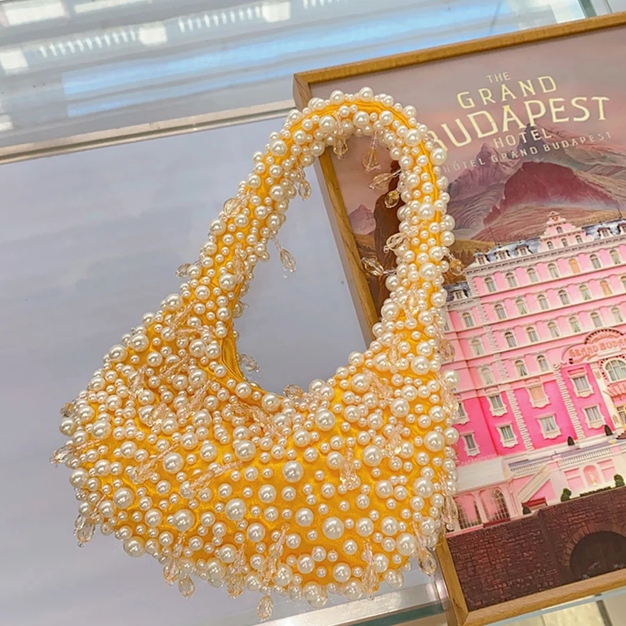 Sweet Fresh Cute Beaded Diamond Inlaid Shoulder Bag Messenger Bag Lady Banquet Underarm Bags Fashion Evening Shell Handbag Totes
