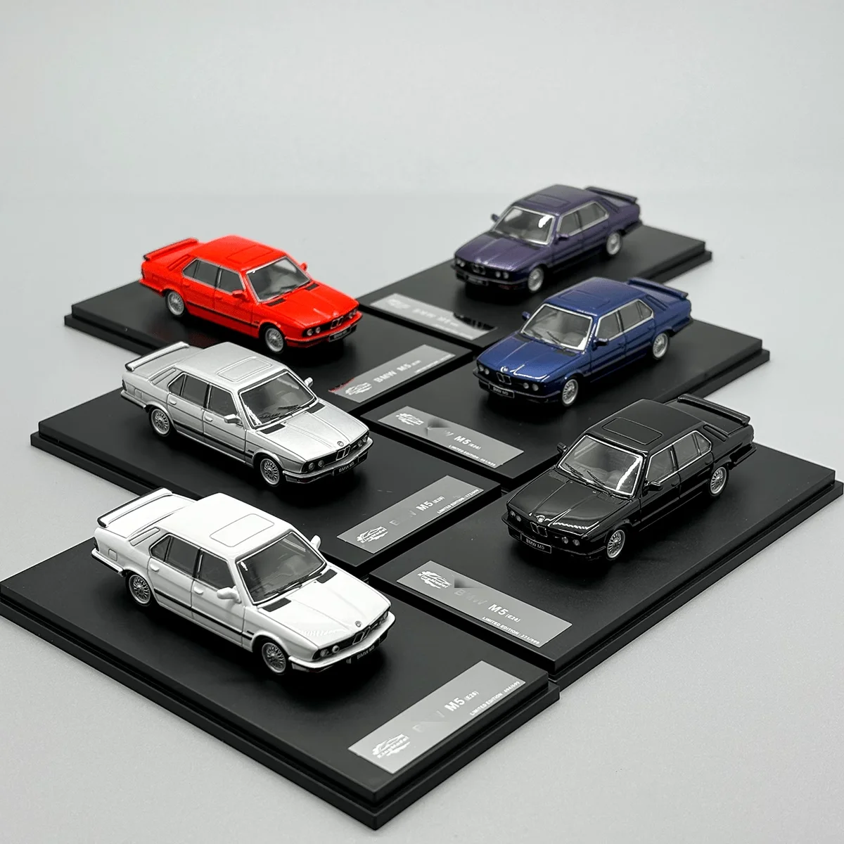 

King Model 1/64 M5 Diecast Model Car Collection Limited Edition Hobby Toys