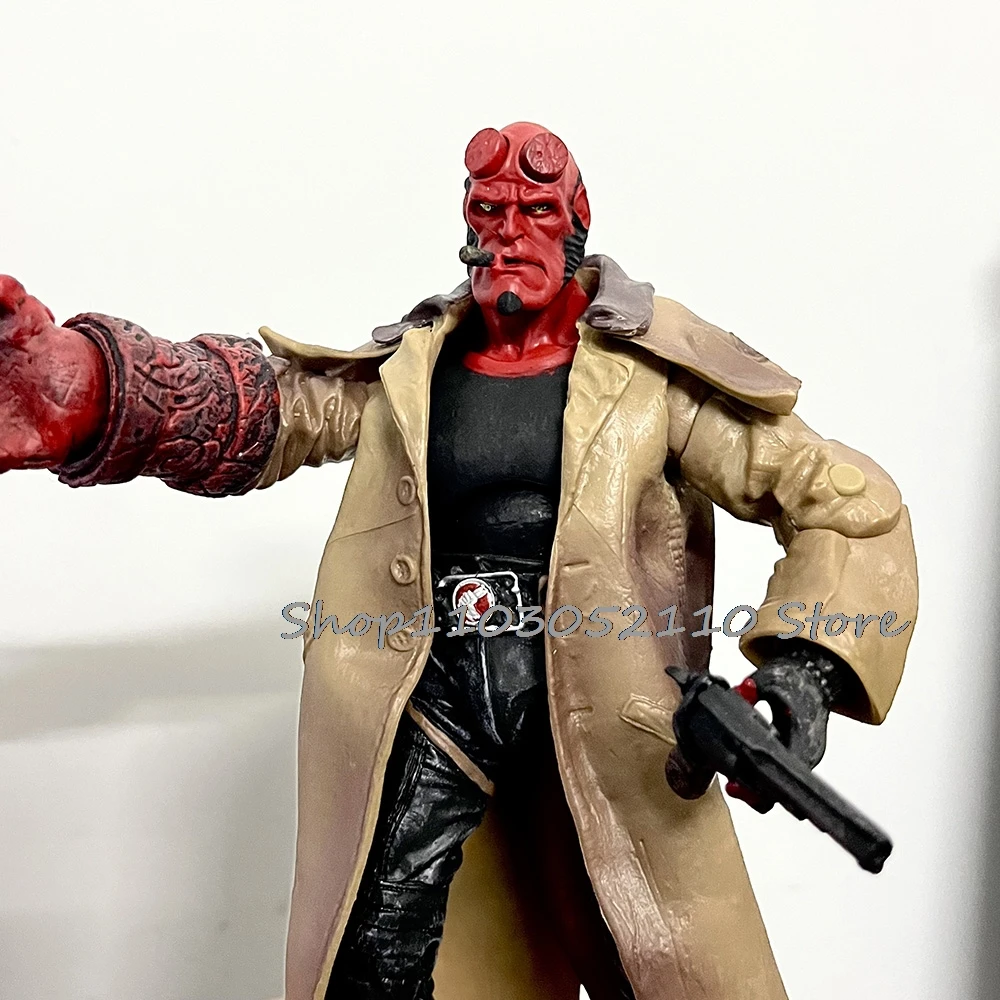 ヘルボーイ フィギュア アニメ トレンチコート バリアント ヘルボーイ サマリタン PVC フィギュア モデル おもちゃ 人形 クリスマス ギフト