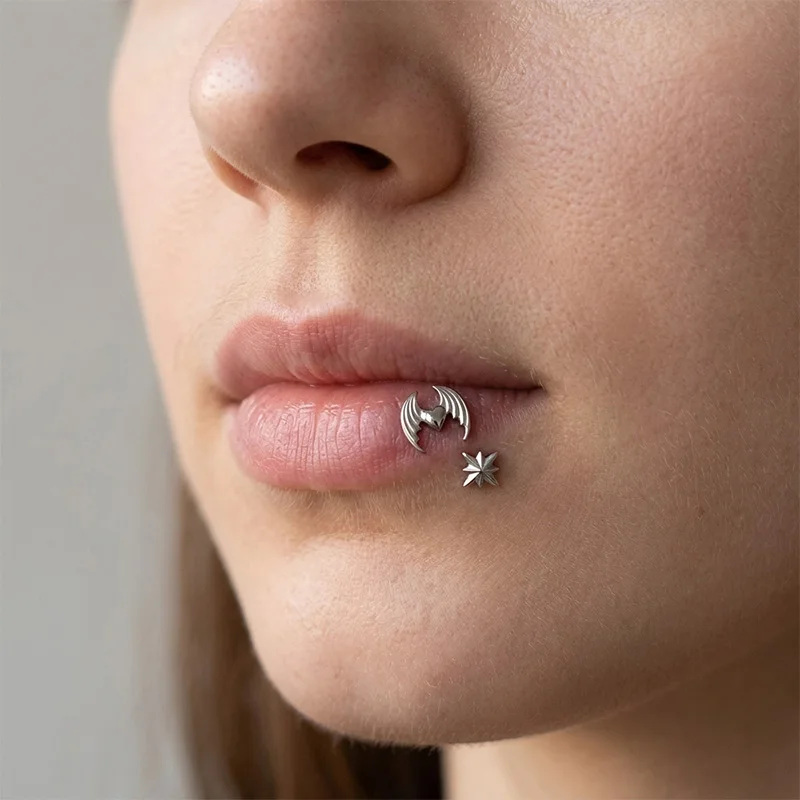 Dainty Spider Studs Sparkling Halloween Labrets Internally Threaded Titanium Piercing Jewelry Cartilage Earrings Tragus Studs