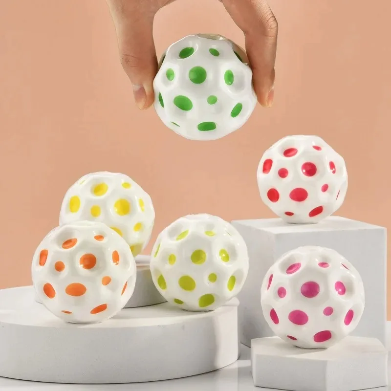 슈퍼 하이 문 바운시 볼, 운동선수의 손과 눈의 협응력 향상을 위한 벽면 공, 실내외 재미있는 스포츠