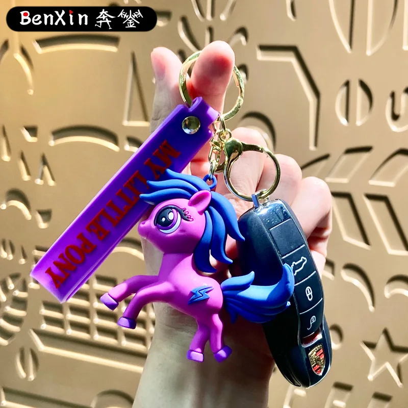 قلادة حقيبة سلسلة مفاتيح لطيفة من مينسو، هدية صغيرة للأطفال كرتونية، قلادة سلسلة مفاتيح السيارة