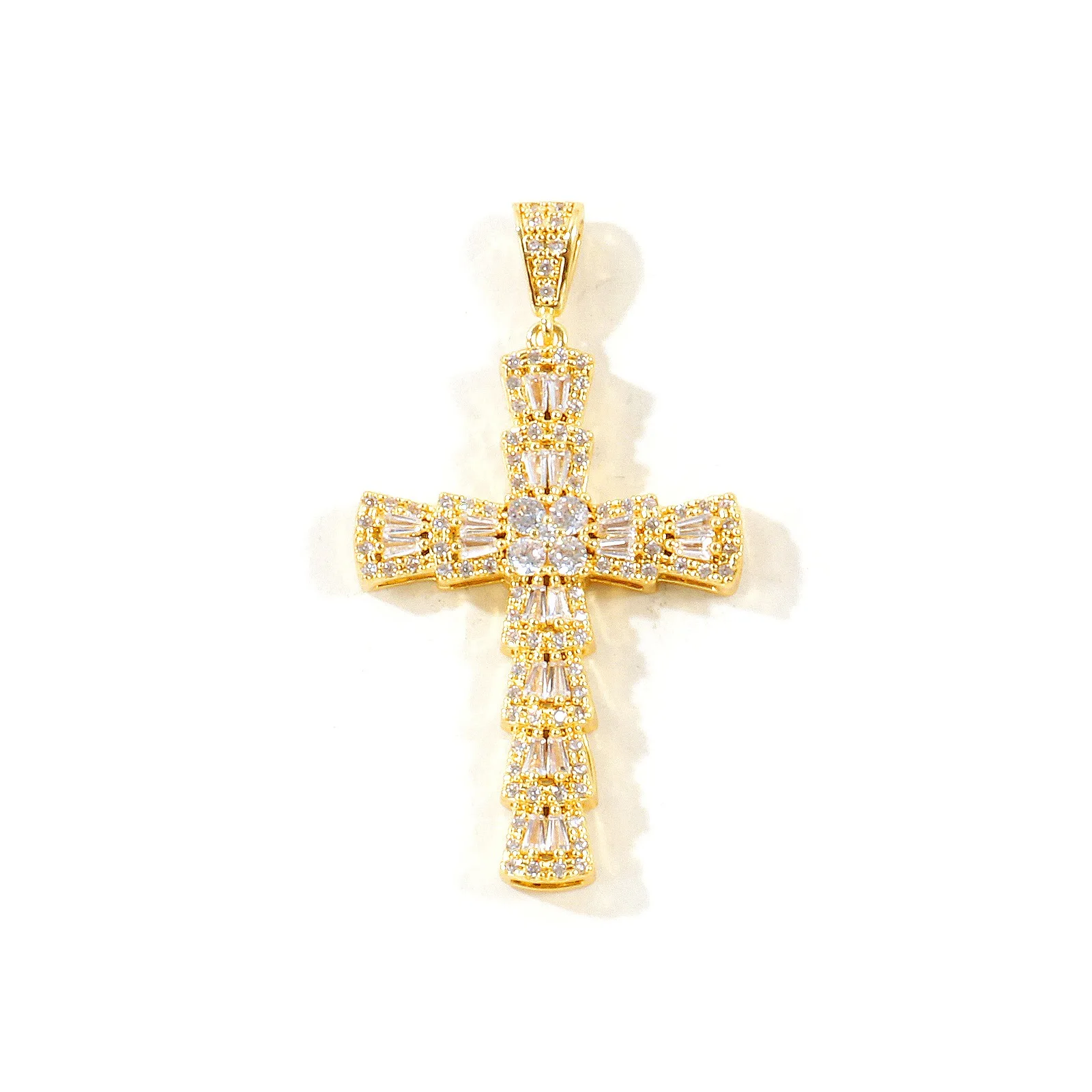 1 Stück religiöser Kreuzanhänger, Mikro-Pavé, klare Zirkonia, Messing, 18K vergoldeter Anhänger für DIY-Halskettenzubehör, Großhandel – Detail 3