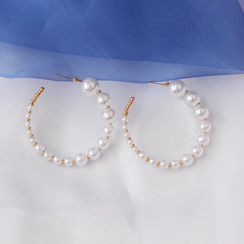 New Pearl Beads Dangle Earrings for Women Irregular C-shaped Metal Drop Earrings Exaggerated Oversize Female Party Ear Jewelry