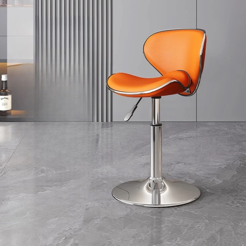 Рисунок 4 - Регулируемые барные стулья из искусственной кожи