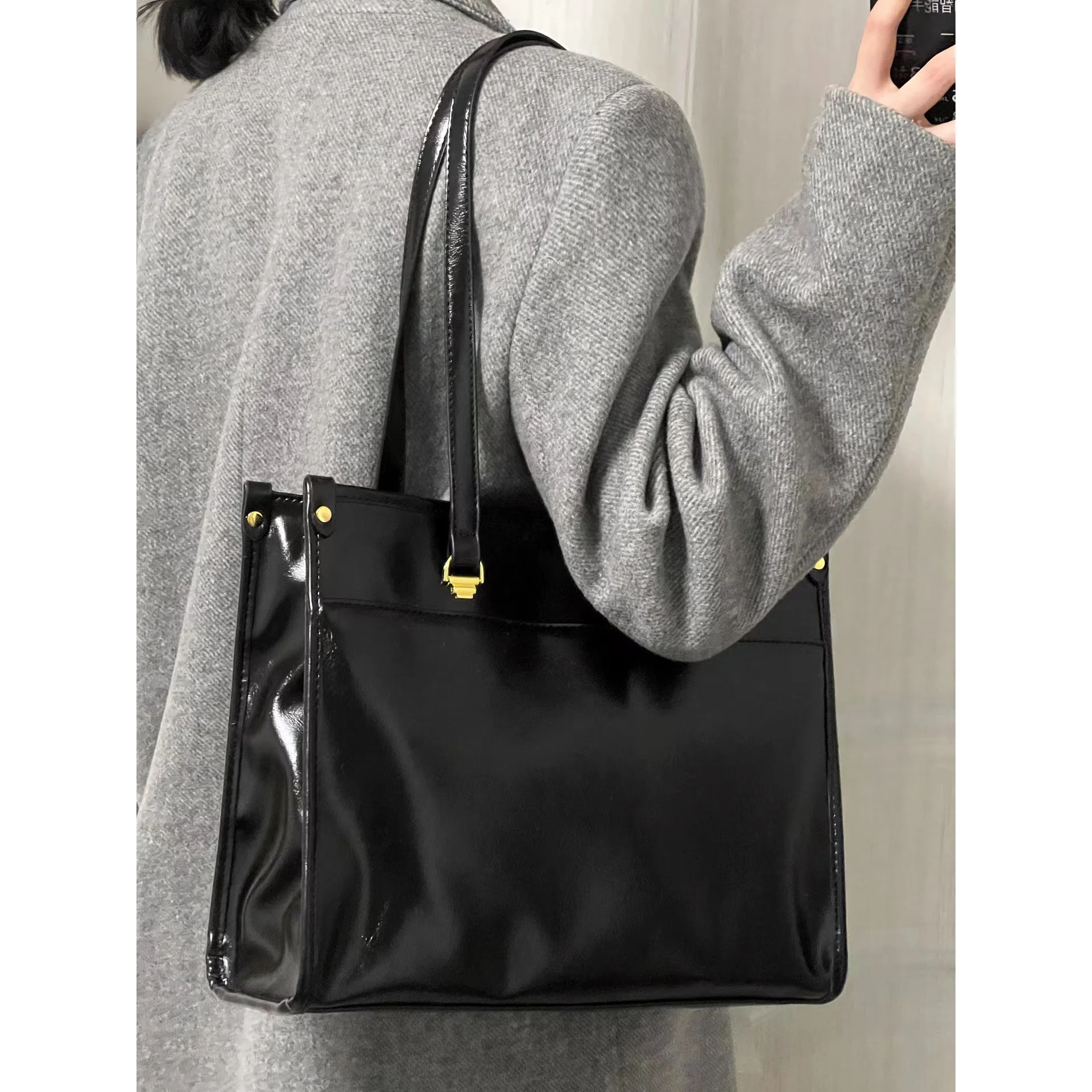 Fashion Tote Bag Women\'s New PU Light Luxury Popular Commuter Large Capacity Single Shoulder Crossbody Bag