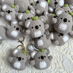 High Quality Cotton Positive Energy Koala Doll Keychain Creative Handmade Plush Wool Knit Doll Home Room Decor Festival Gift