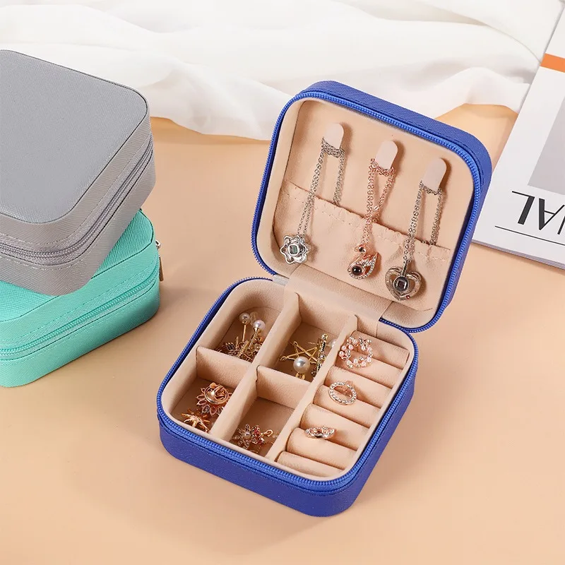 Mini caja de almacenamiento de joyas portátil para mujer, estuche de viaje para pendientes, collar, organizador de anillos, vitrina de cuero PU