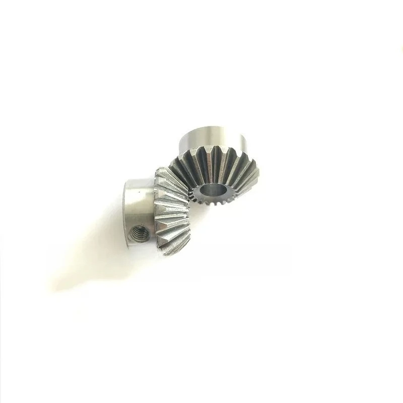 1 Modulus 90 degree right angle reversing bevel gearbox Angle mechanical transmission bevel gear 45 steel 1 to 1 steering tooth