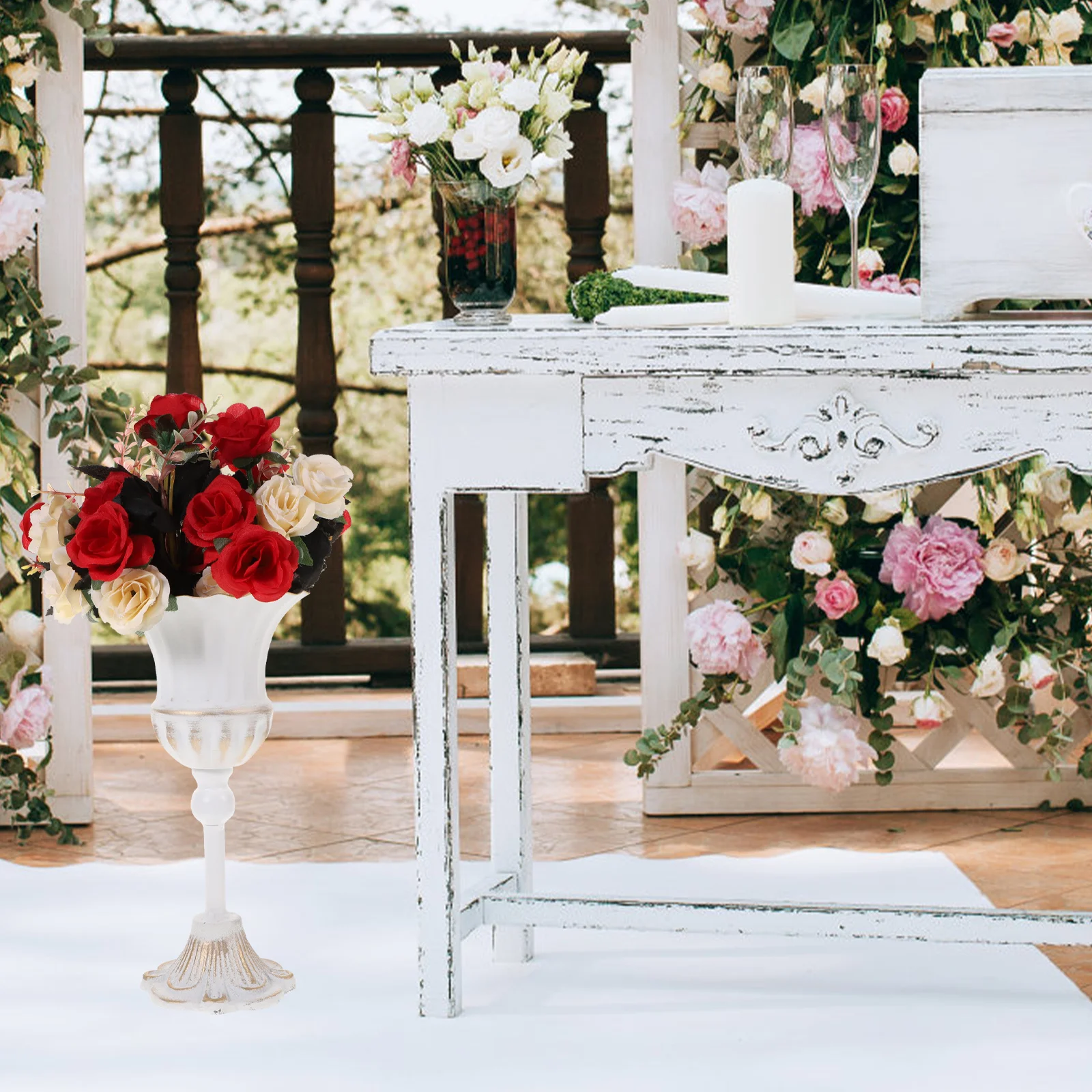 

European Style Metal Flower Vase Decorative Stable Base for Table Wedding Banquet Centerpiece Flower Vase
