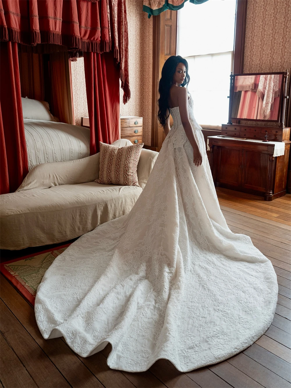 Vestido De Novia De Organza blanco bohemio personalizado, vestidos De Novia formales sin tirantes sin mangas, Vestido De Novia suave De corte en A con tren capilla