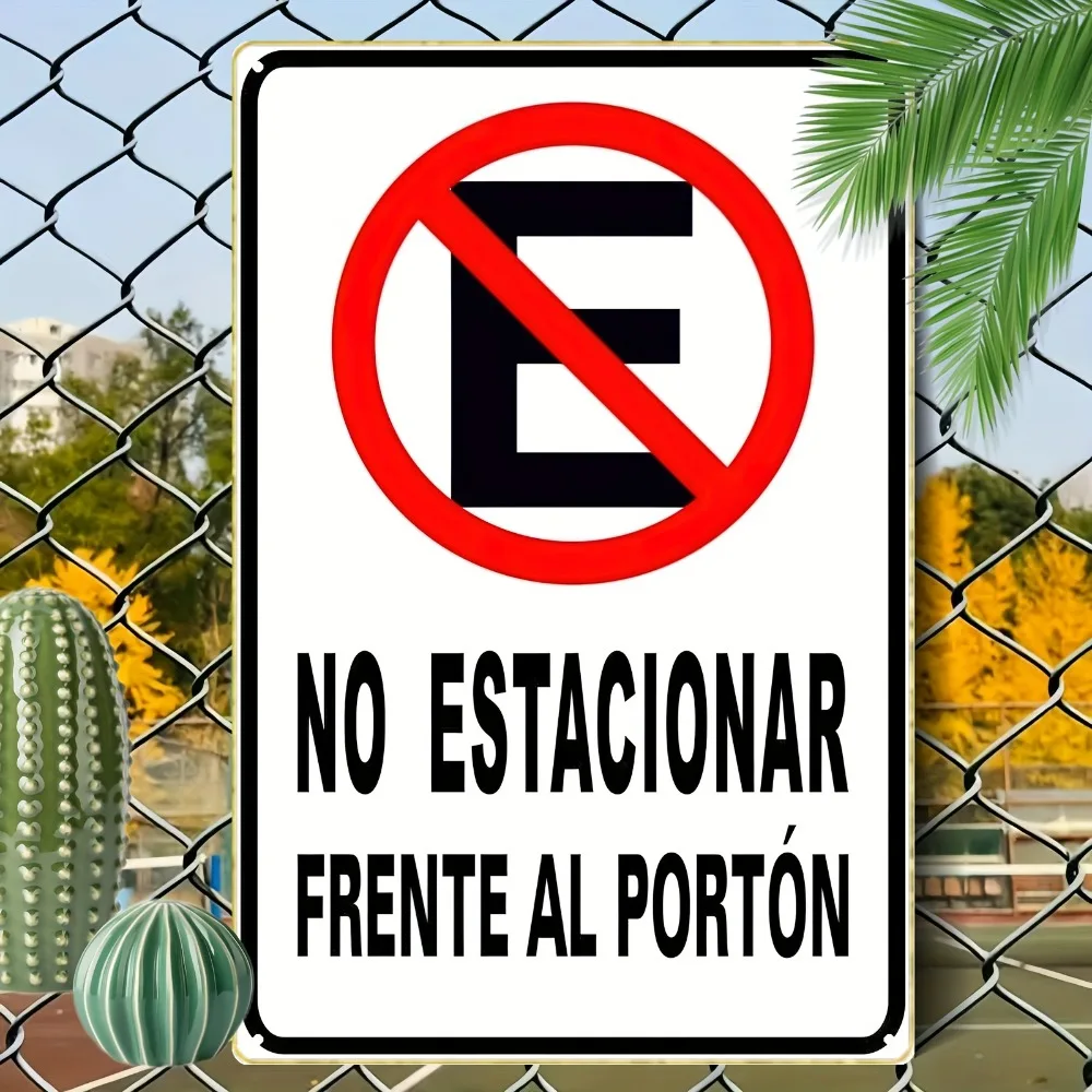 Señal de prohibición de estacionamiento frente al puerta de entrada, con círculo rojo y símbolo de barra de separación E, de metal, impresa en HD