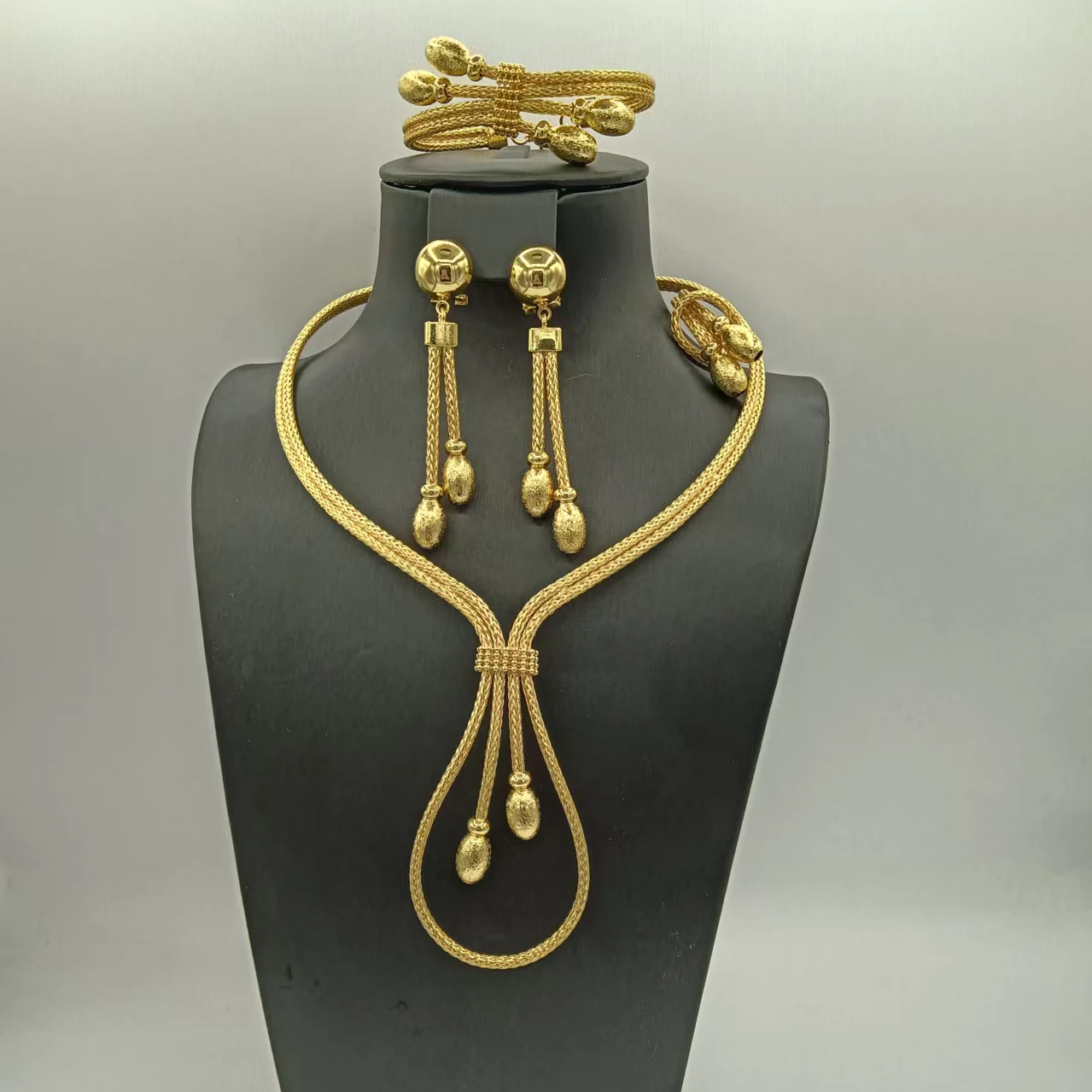 ensemble-de-bijoux-plaque-or-de-dubai-accessoires-pour-femmes-cadeaux-de-mariage-et-de-fete