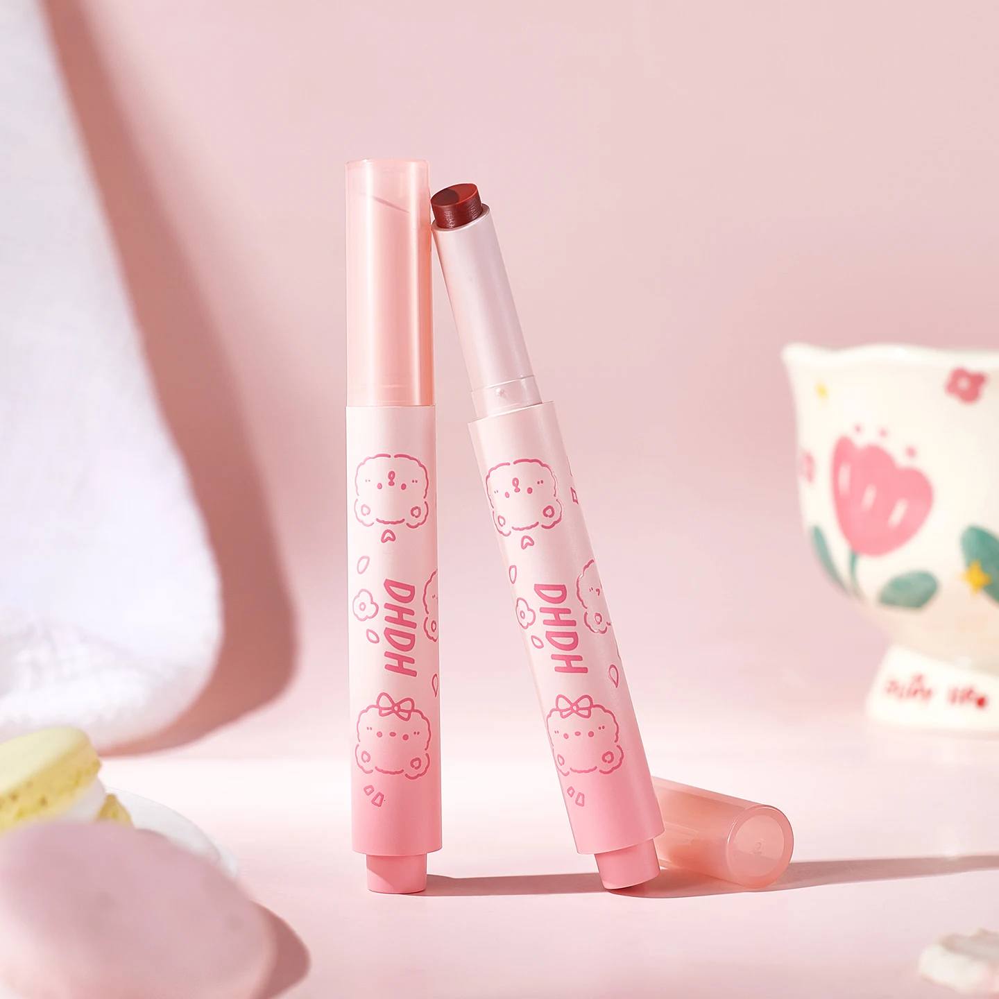 لطيف الدب الصلبة ملمع الشفاه ترطيب مائي ملون قلم أحمر الشفاه بلسم الشفاه طويلة الأمد غير عصا كوب سطع هلام الشفاه بلسم #4