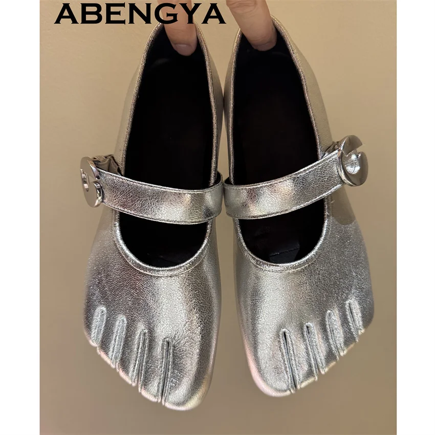 

New Fashion Splitting toes Flat Shoes Women Genuine Leather Shallow Mouth Simple Shoes Summer Loafers Walking Shoes Mujer