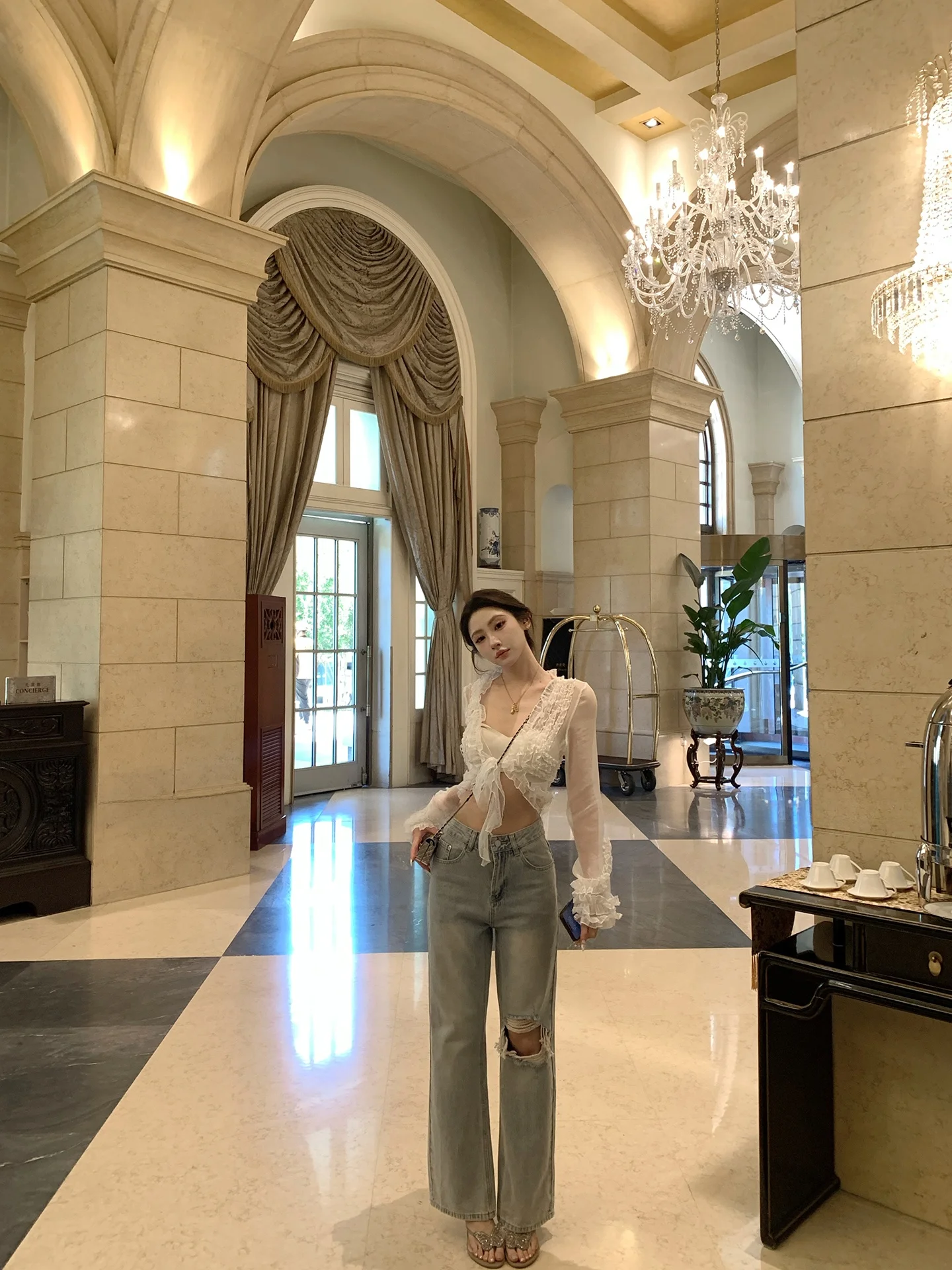 

Женские летние джинсы с высокой талией, прямые, с дырками, свободного кроя, из легкого хлопкового стрейч-денима, светло-голубые